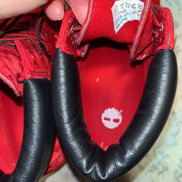 Limited edition red checkered board timberlands - Picture 10 of 14